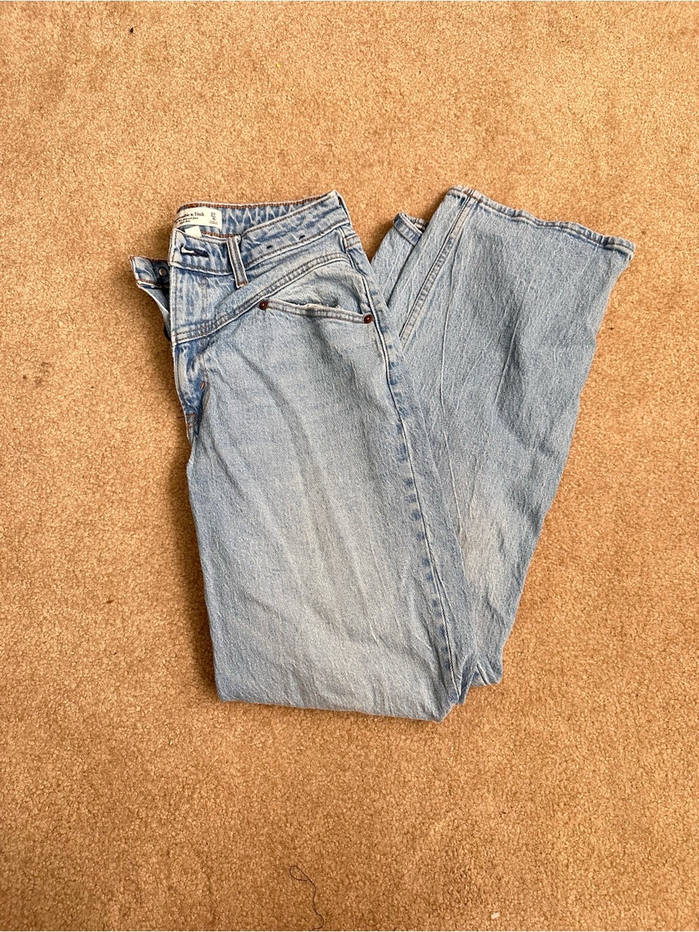 Abercrombie & Fitch Light Blue High-Rise Relaxed Jeans